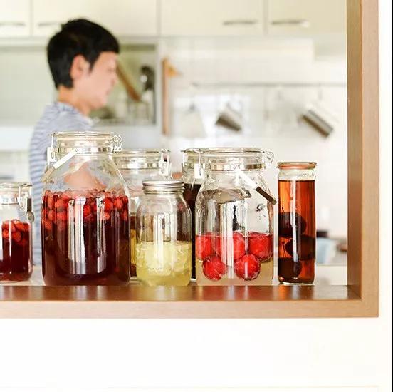 菠蘿泡酒的功效_泡酒菠蘿功效與作用_泡酒菠蘿功效和作用