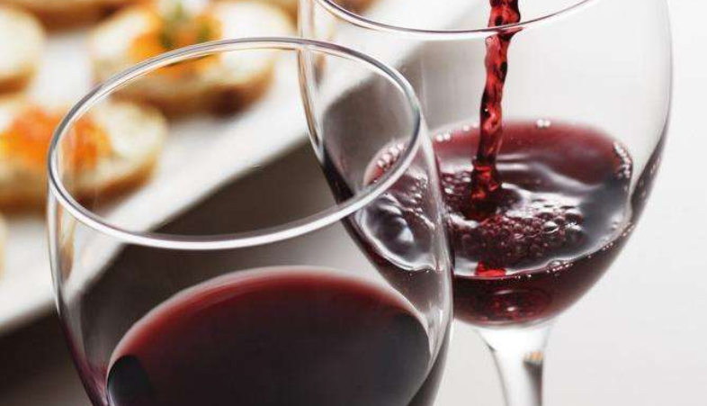 紅酒一毫升等于多少克水_紅酒毫升數_一瓶紅酒多少毫升