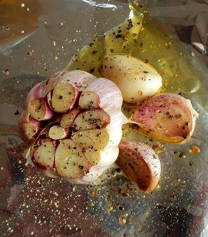 大蒜泡酒對男人好處多多，功效多多，記得給身邊人泡一點！