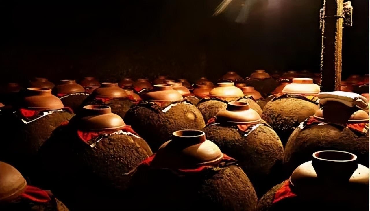 白酒勾兌酒標準_50度以上的白酒是勾兌的嗎_白酒中的勾兌是什么意思